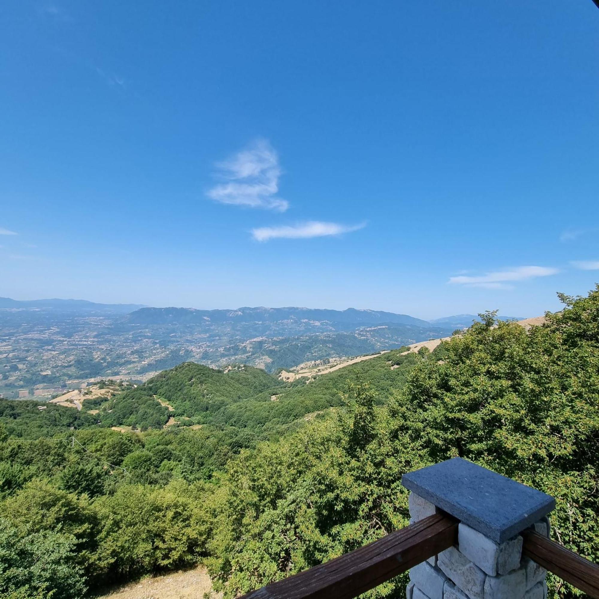 Casa Vacanza Le Viste Serrone Bagian luar foto